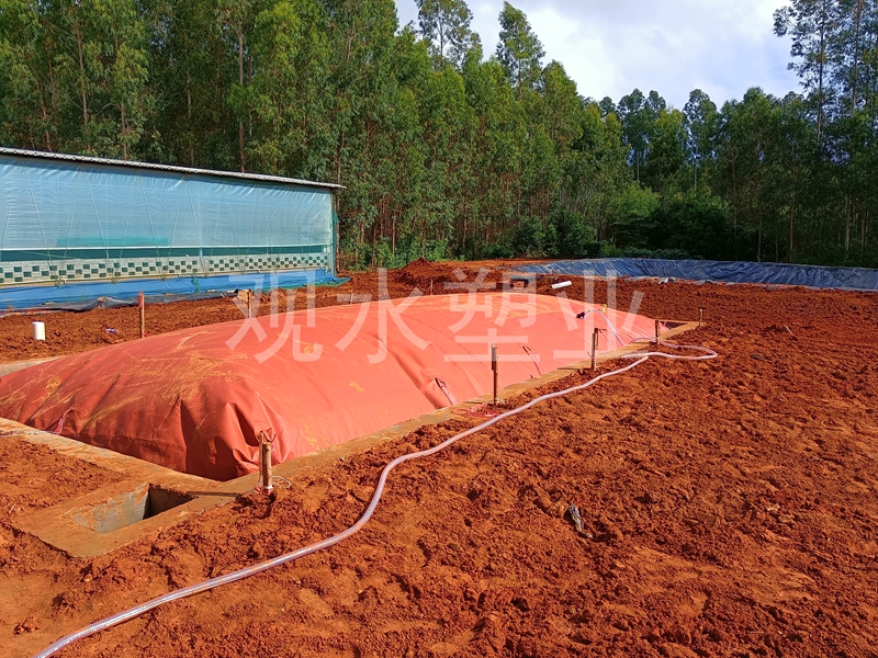 红泥沼气池300立方